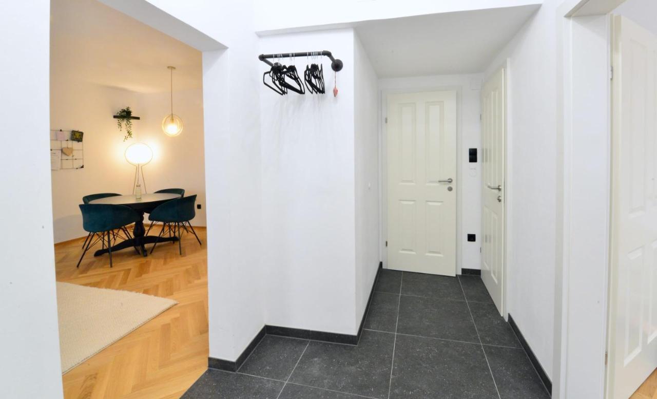 ウィーンModern Flat With Parking Spaceアパートメント エクステリア 写真